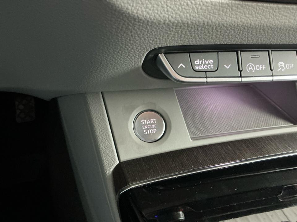 2022 Audi Q5 S line Premium
