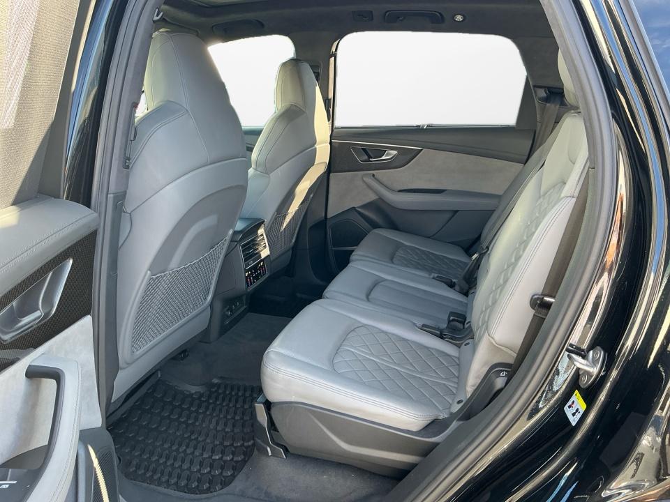 2023 Audi SQ7 Prestige