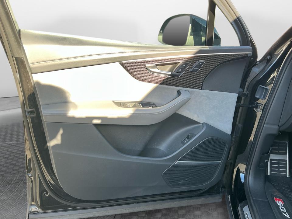 2023 Audi SQ7 Prestige