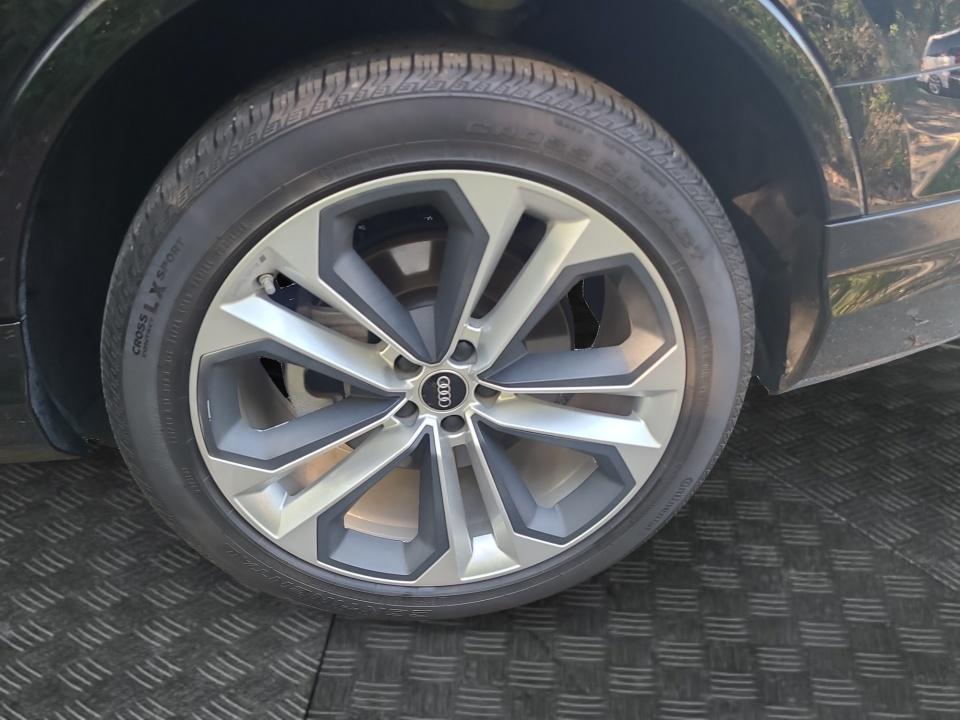 2024 Audi Q7 Premium Plus