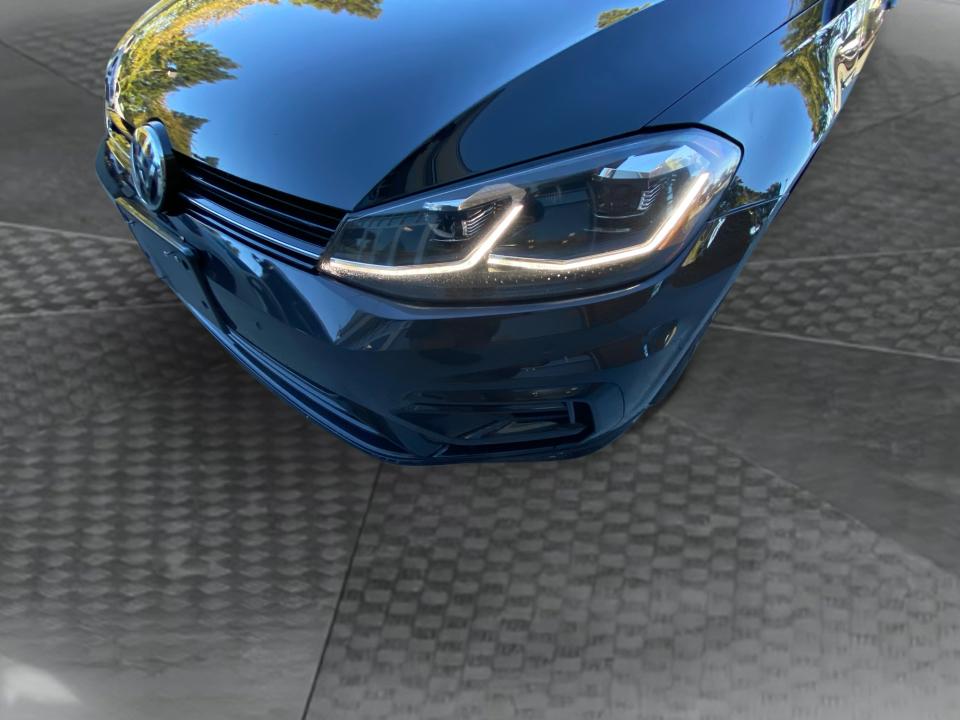 2018 Volkswagen Golf R 2.0T w/DCC & Navigation