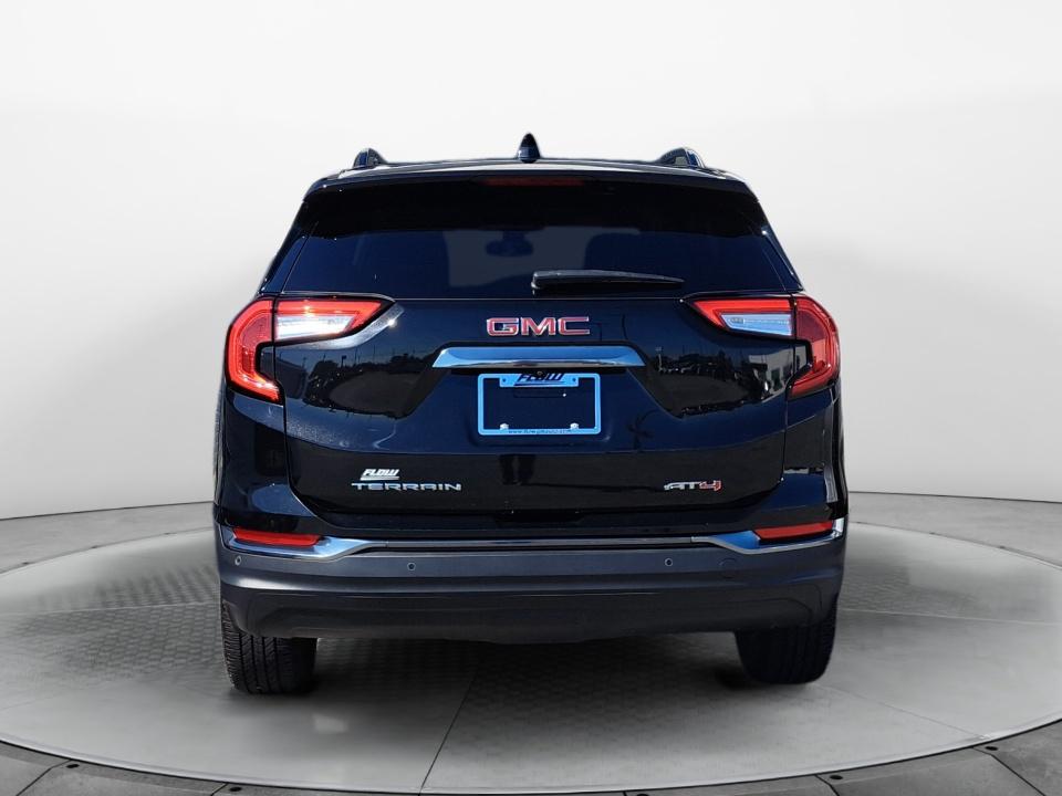 2024 GMC Terrain AT4