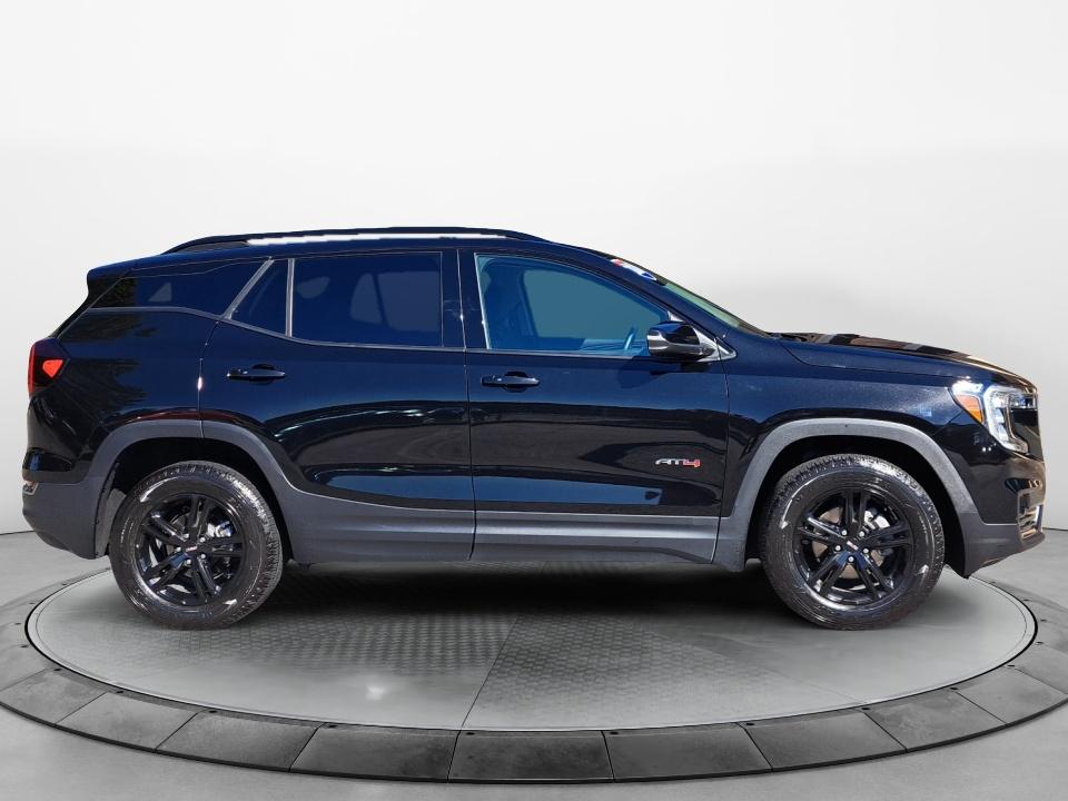 2024 GMC Terrain AT4