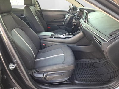 2022 Hyundai SONATA SE