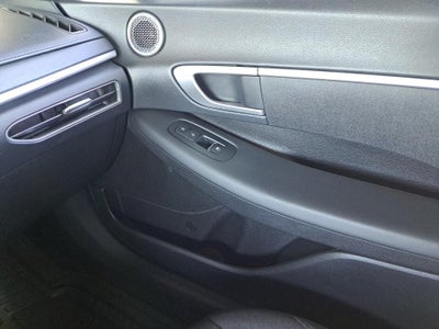 2022 Hyundai SONATA SE