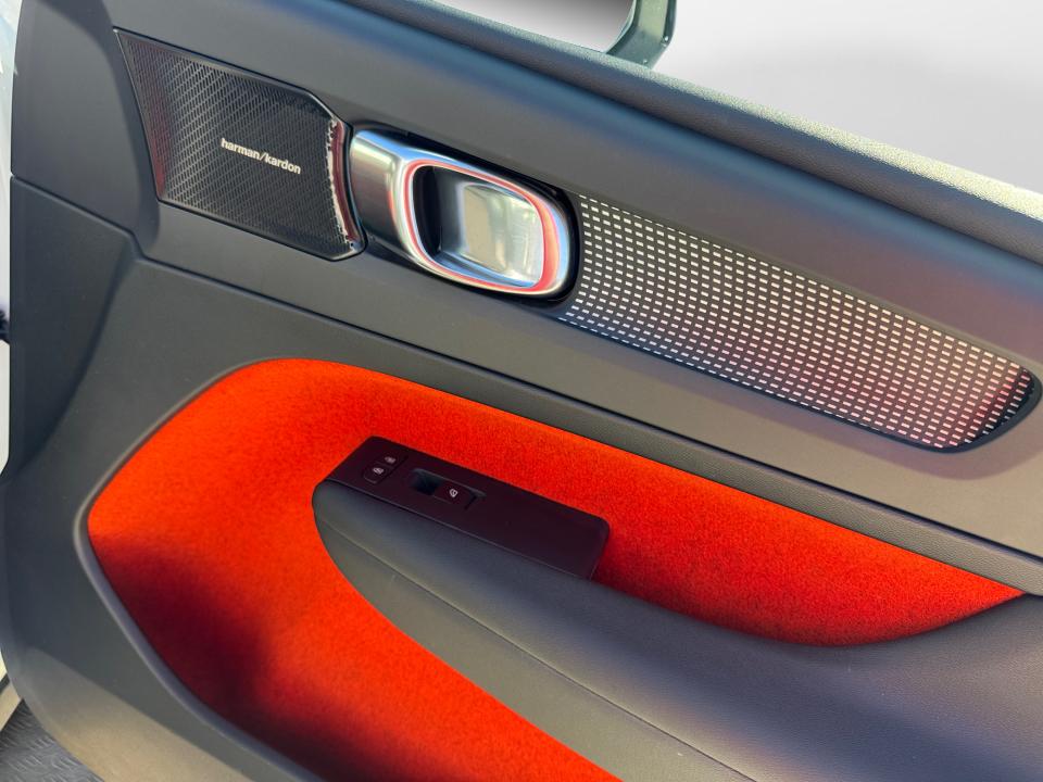 2019 Volvo XC40 R-Design