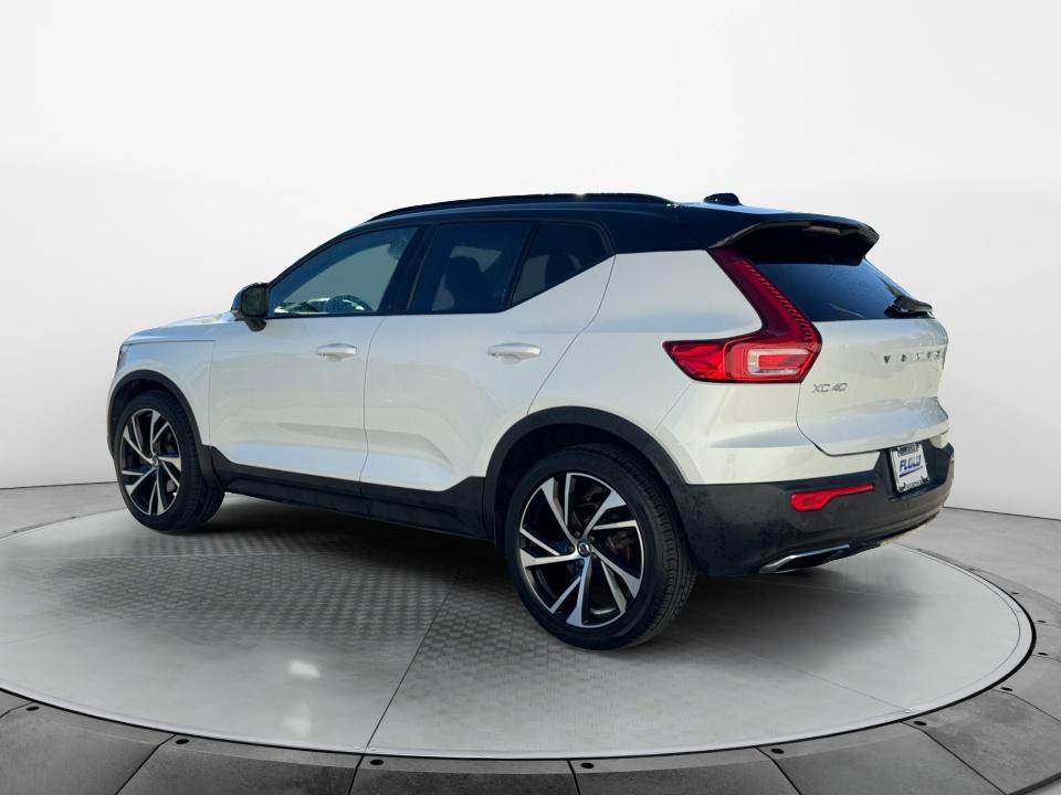 2019 Volvo XC40 R-Design