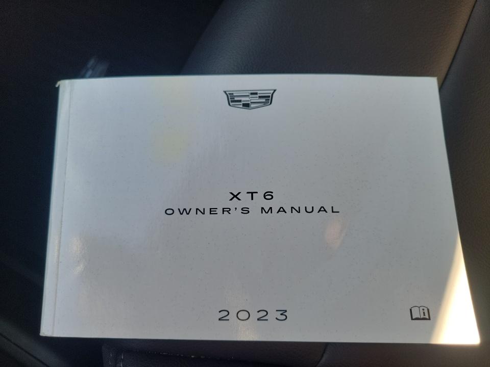 2023 Cadillac XT6 AWD Luxury