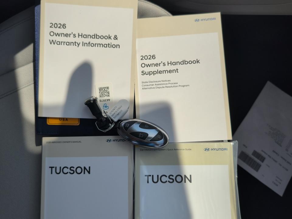 2026 Hyundai TUCSON SE