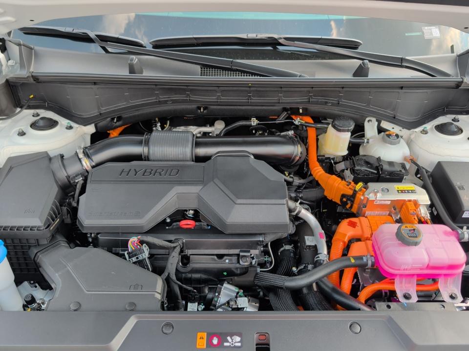 2026 Hyundai SANTA FE HYBRID SE