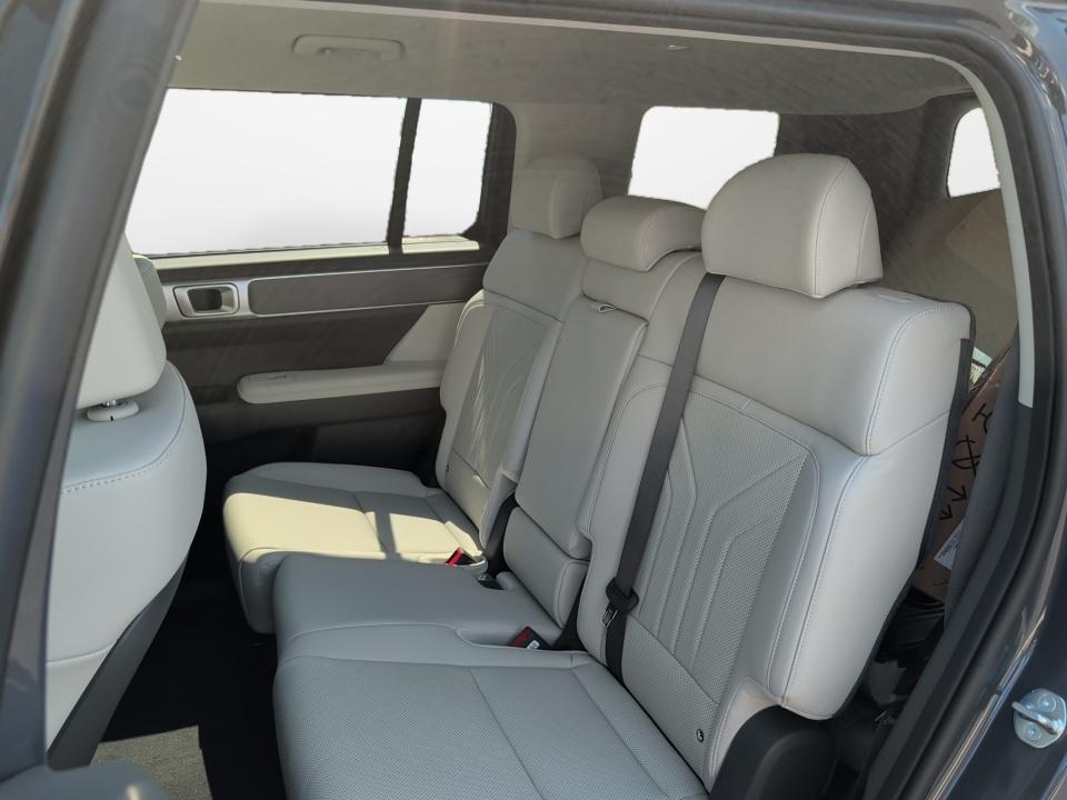 2027 Hyundai SANTA FE HYBRID SEL