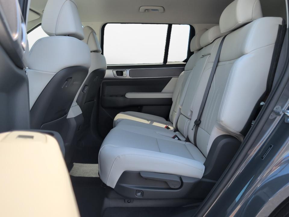2027 Hyundai SANTA FE HYBRID SEL