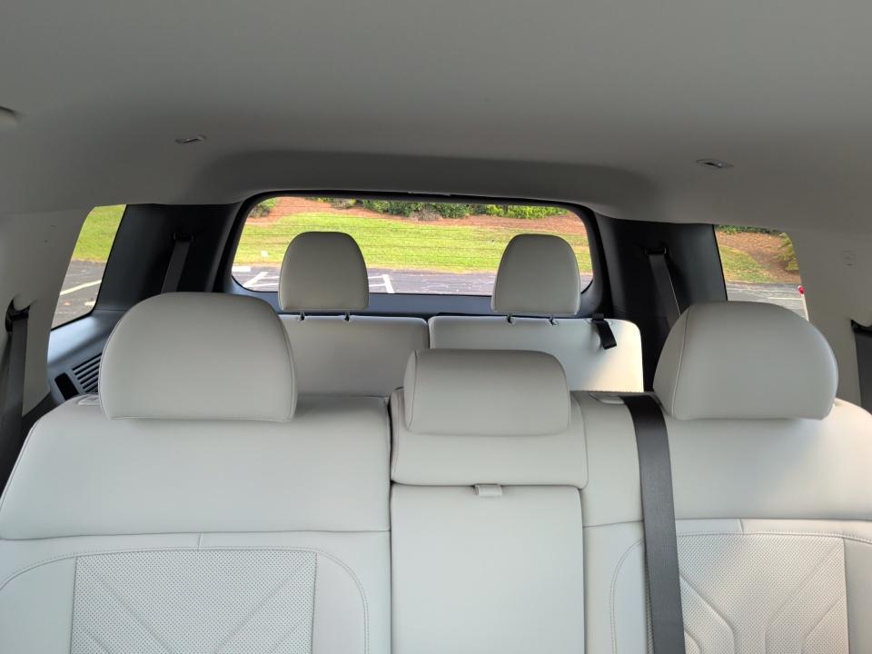 2027 Hyundai SANTA FE HYBRID SEL