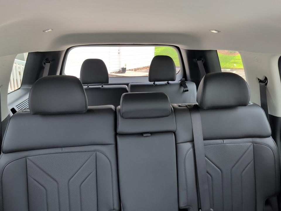 2027 Hyundai SANTA FE SEL