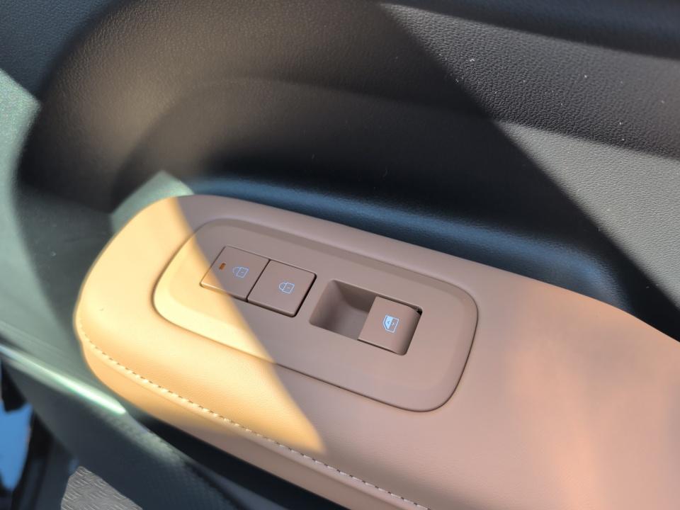 2027 Hyundai SANTA FE Limited 7P