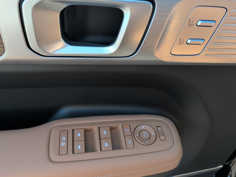 2027 Hyundai SANTA FE Limited 7P