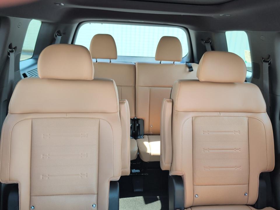 2027 Hyundai SANTA FE Limited 6P