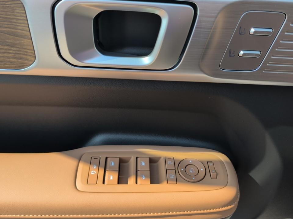 2027 Hyundai SANTA FE Limited 6P