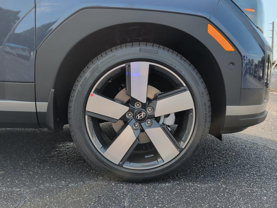2027 Hyundai SANTA FE Limited 6P
