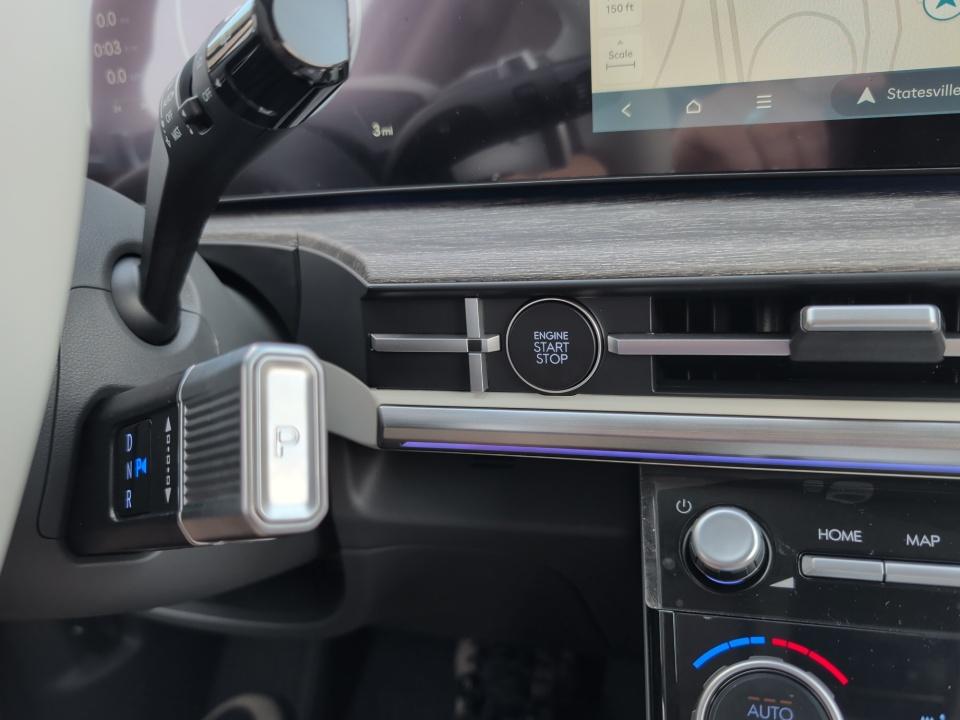 2027 Hyundai SANTA FE Limited 7P