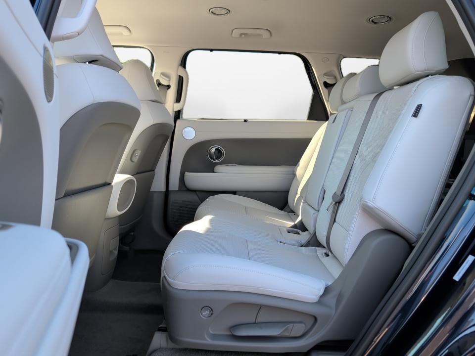 2027 Hyundai PALISADE SEL 8P