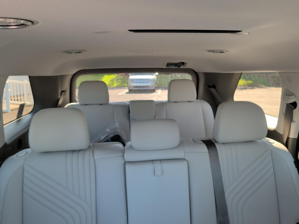 2027 Hyundai PALISADE SEL 8P