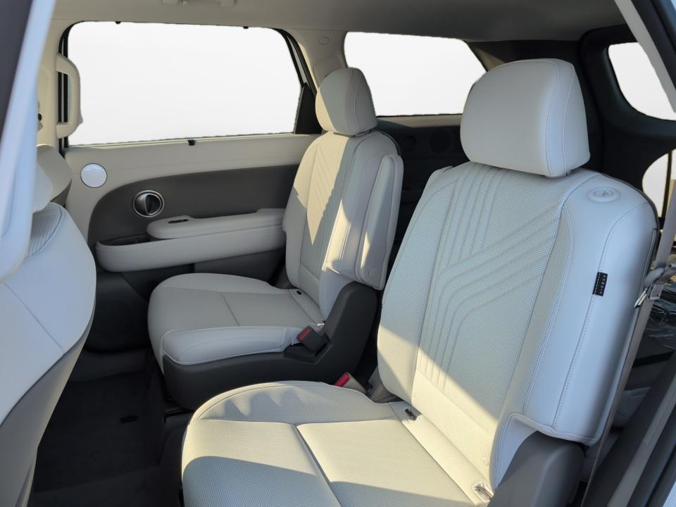 2027 Hyundai PALISADE SEL 7P