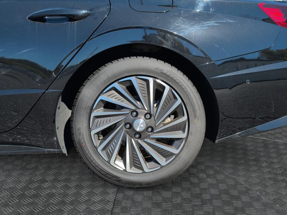 2023 Hyundai SONATA HYBRID Limited