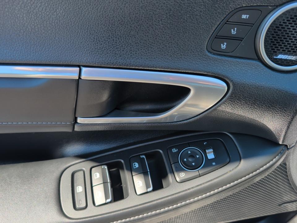 2023 Hyundai SONATA HYBRID Limited