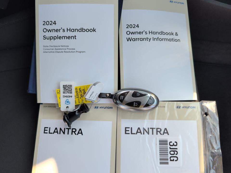 2024 Hyundai ELANTRA SEL