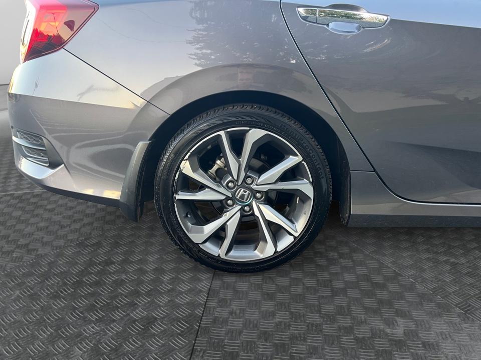 2019 Honda Civic Touring