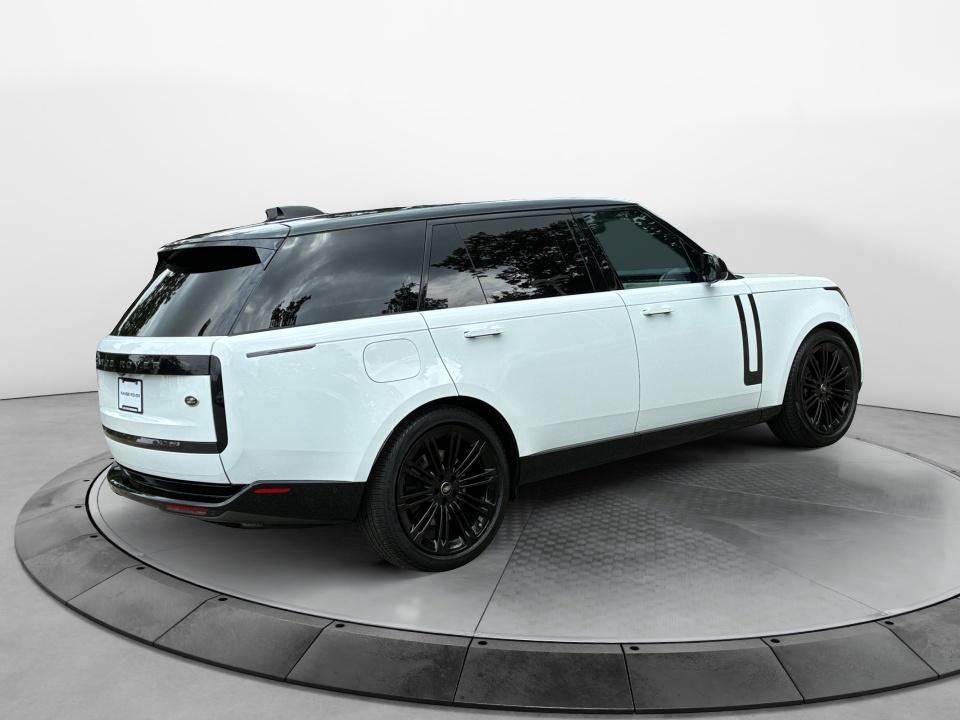 2022 Land Rover New Range Rover P530 SE