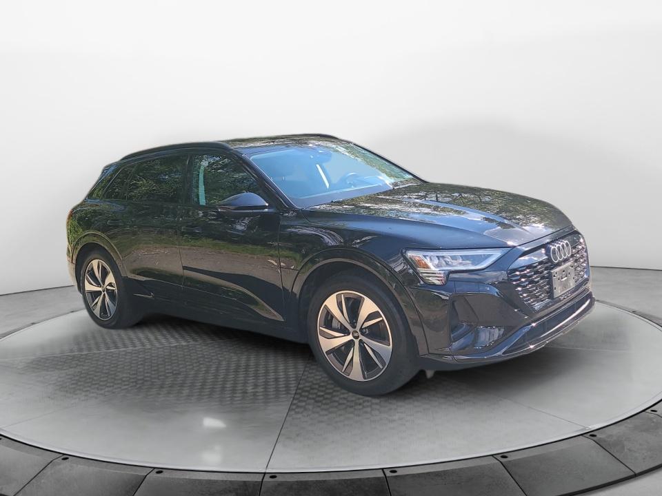 2024 Audi Q8