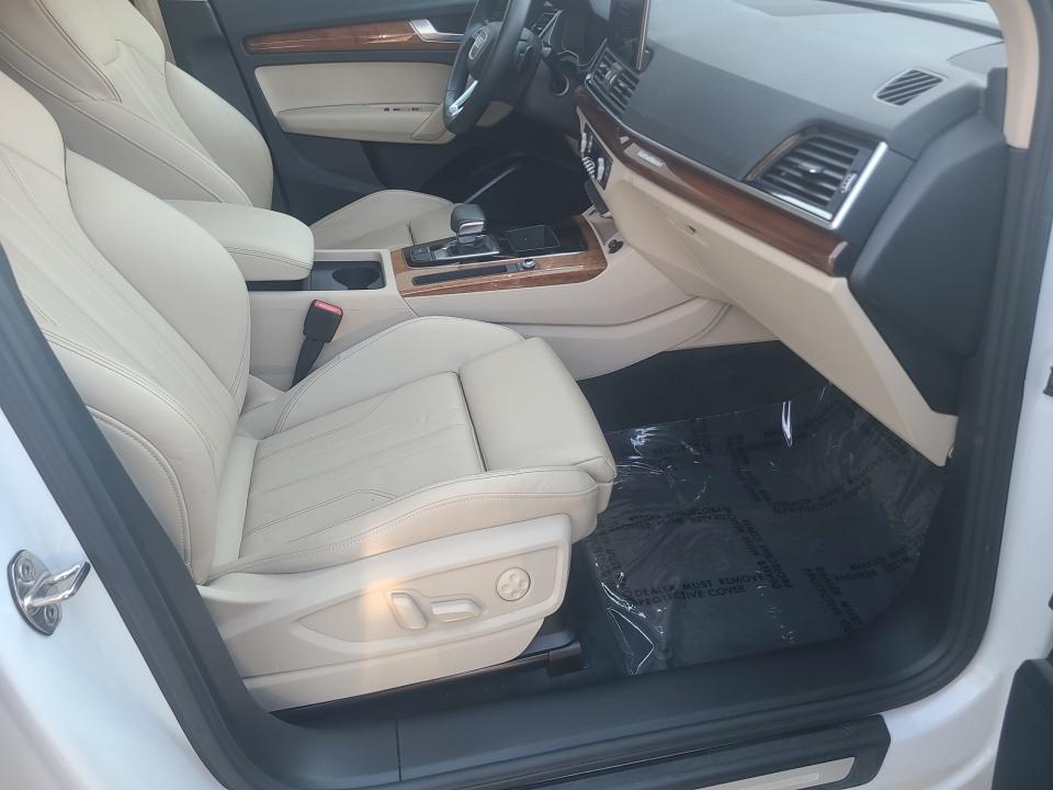 2024 Audi Q5 S line Premium